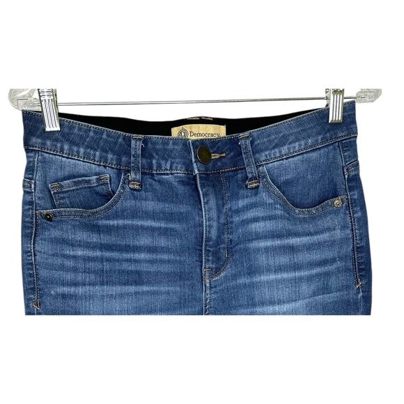 Democracy "Ab" Technology Dark Wash Frayed Hem Straight Leg Cropped Jeans - Picture 4 of 7